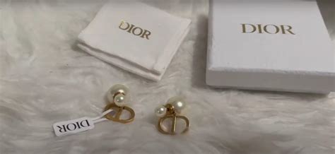 Real vs. Fake – How To Spot Fake Dior Jewelry